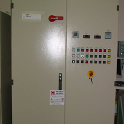 Sistema di comando di un impianto da 90 kw con controllo temperatura filtro